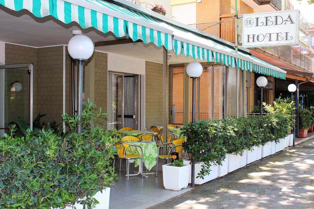 Hotel Leda Rimini Bagian luar foto
