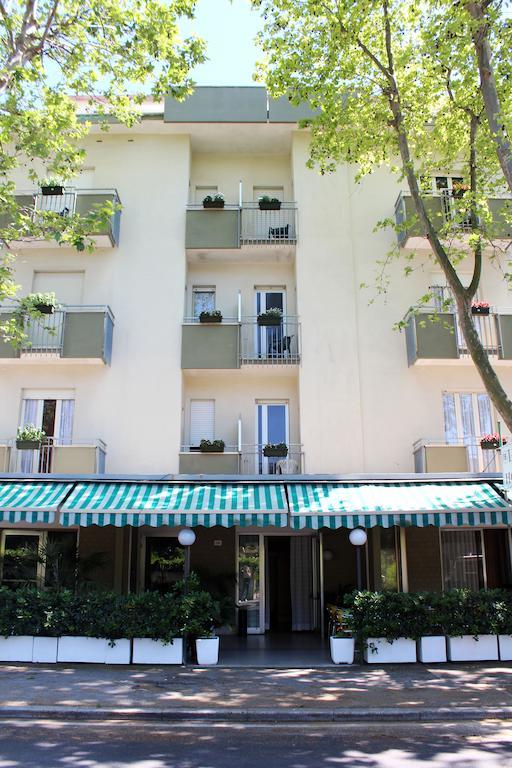Hotel Leda Rimini Bagian luar foto