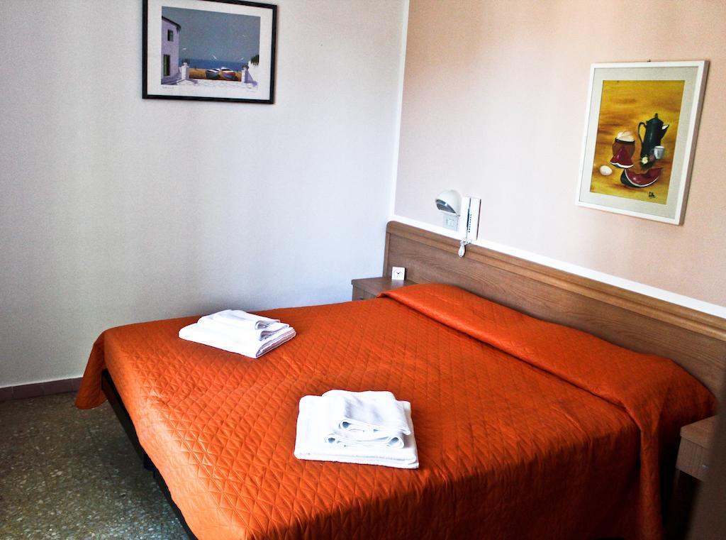 Hotel Leda Rimini Ruang foto